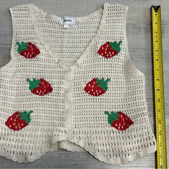🔥WoWo Strawberry Knit Vest - Picture 3 of 4